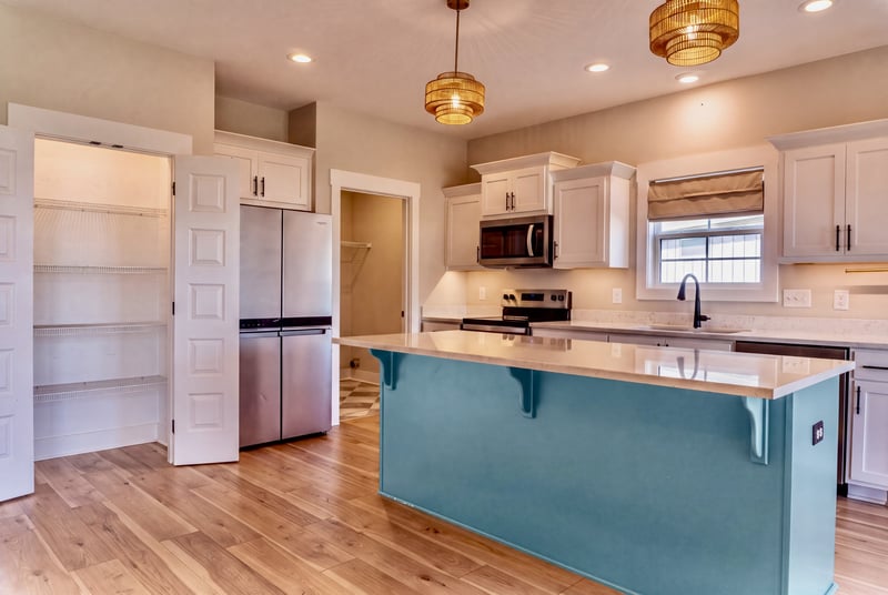 3002 Stonehorn Dr, Bell Buckle, TN 37020