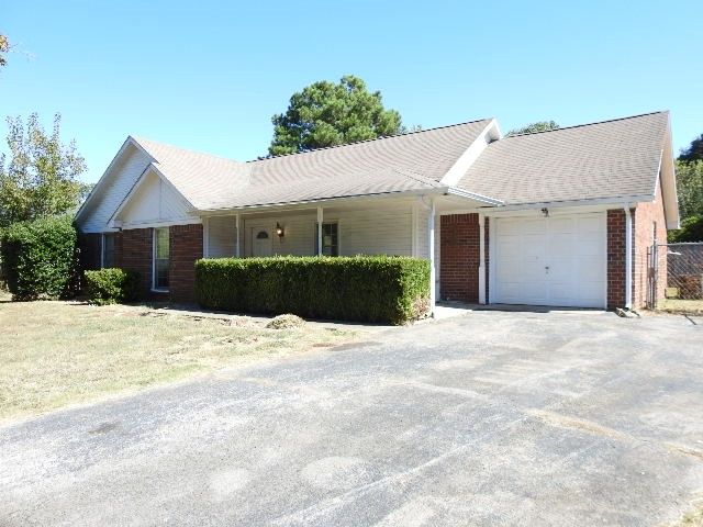 301 Short Ct, Smyrna, TN 37167