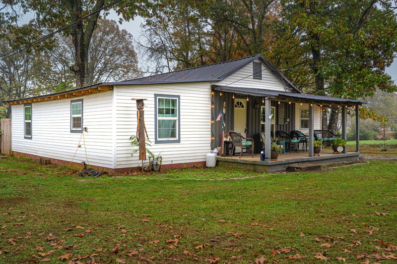 1320 Highway 47 E, Dickson, TN 37055