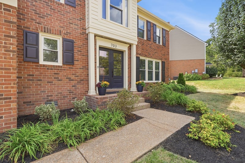703 Helmsdale Pl S, Brentwood, TN 37027