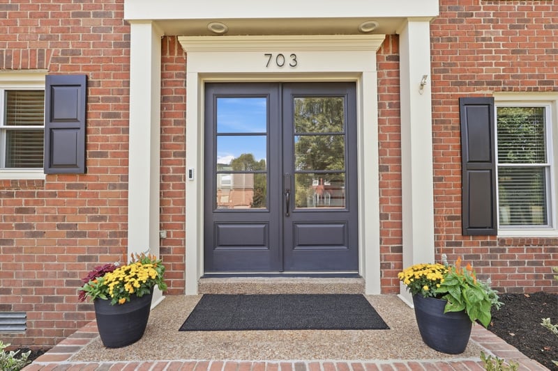 703 Helmsdale Pl S, Brentwood, TN 37027