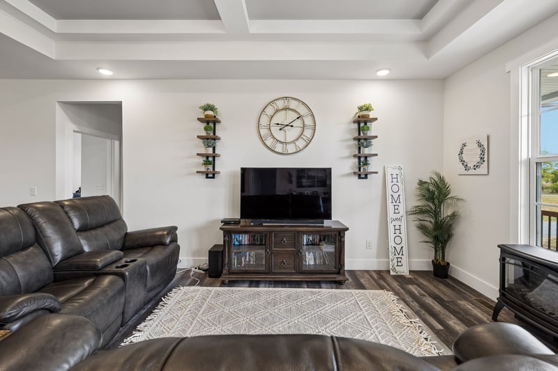 997 Bear Carr Rd, Westmoreland, TN 37186