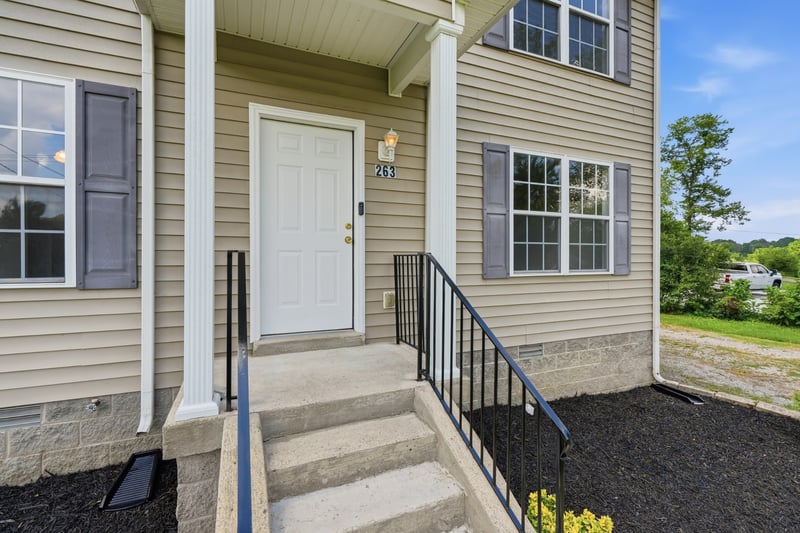 263 Rockland Rd, Hendersonville, TN 37075