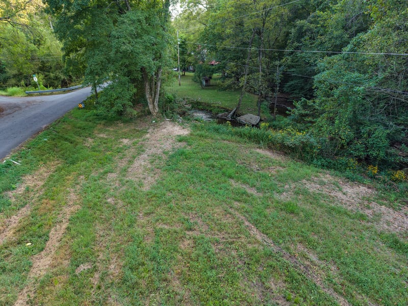4 Shelter Branch, Charlotte, TN 37036