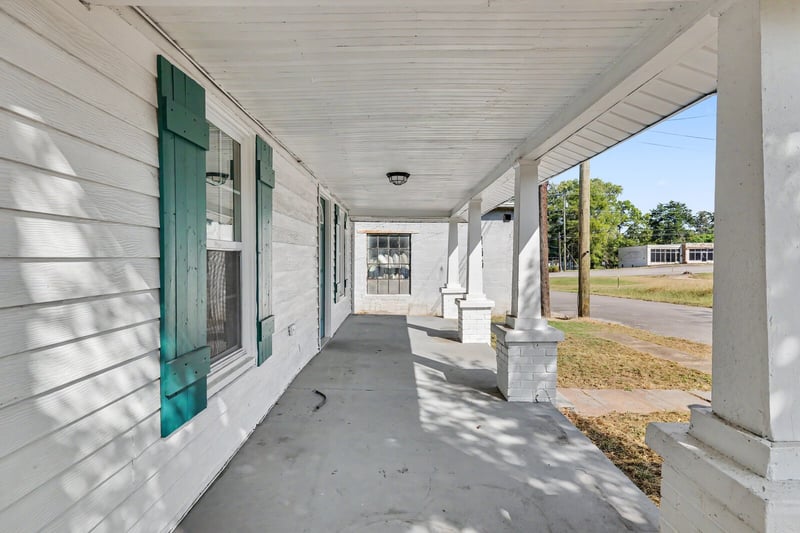 100 Keeton Ave, Old Hickory, TN 37138
