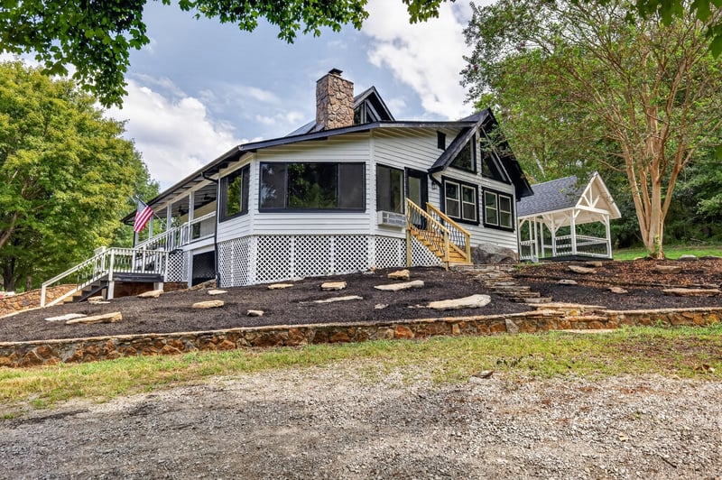 3771 Jimmy Gray Robinson Rd, Williamsport, TN 38487