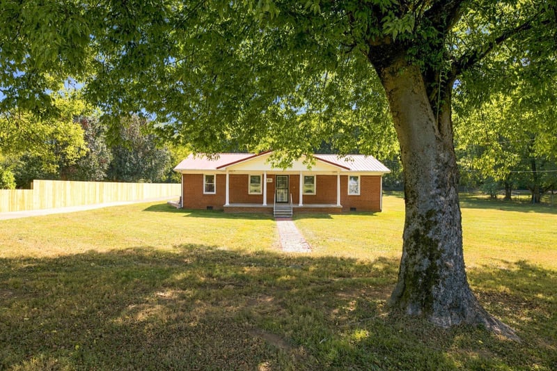 204 Canaan Rd, Mount Pleasant, TN 38474