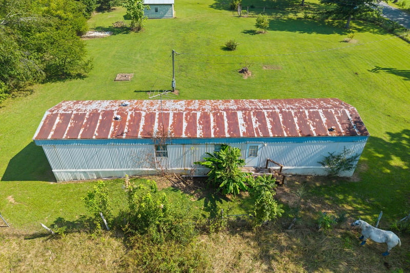 4715 Leipers Creek Rd, Williamsport, TN 38487