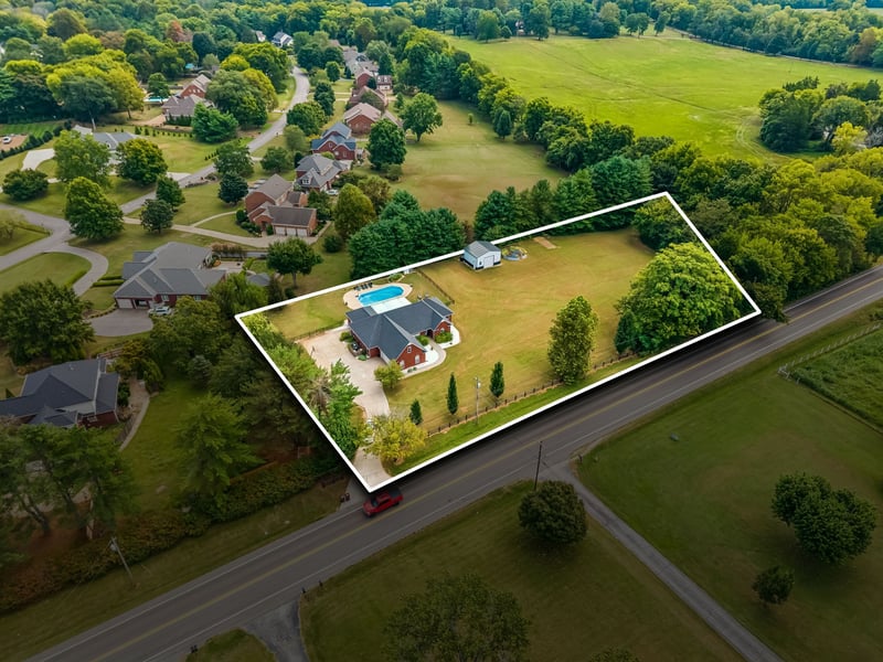 2875 Pulaski Hwy, Columbia, TN 38401