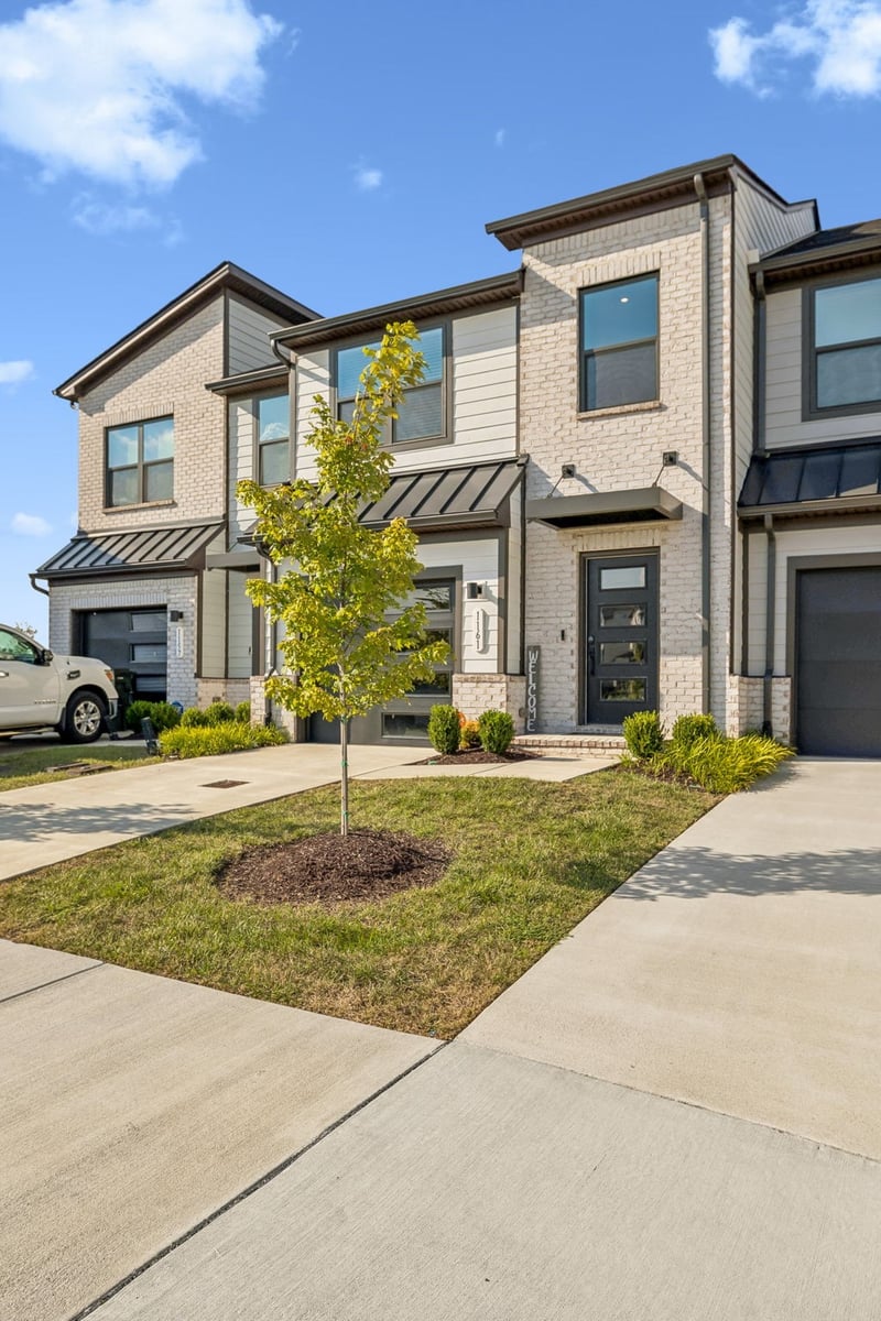 1161 Riverbrook Dr, Gallatin, TN 37066