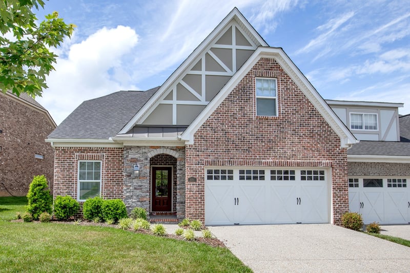 886 Cherry Grove Dr, Hendersonville, TN 37075