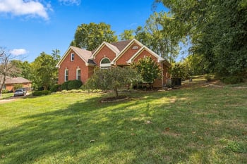 8207 Poplar Creek Rd, Nashville, TN 37221