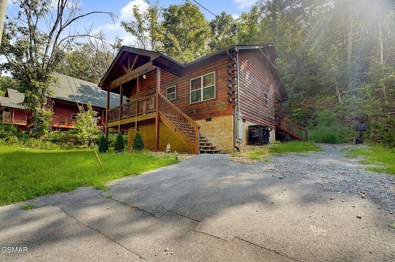 1636 Eagle Springs Rd, Sevierville, TN 37876