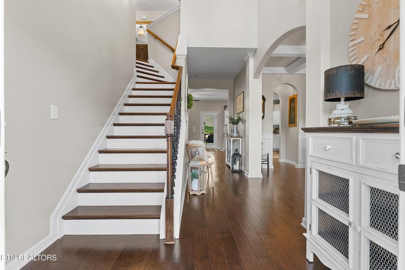 186 Dynasty Dr, Lenoir City, TN 37771