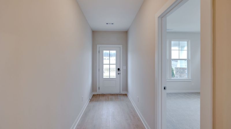 3592 Heartland Dr, Columbia, TN 38401