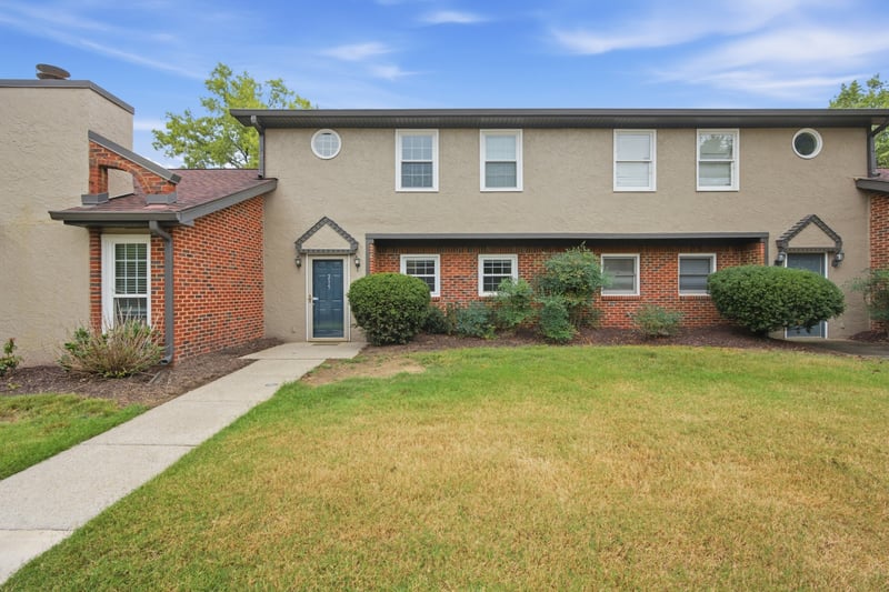 215 Highland Villa Cir, Nashville, TN 37211