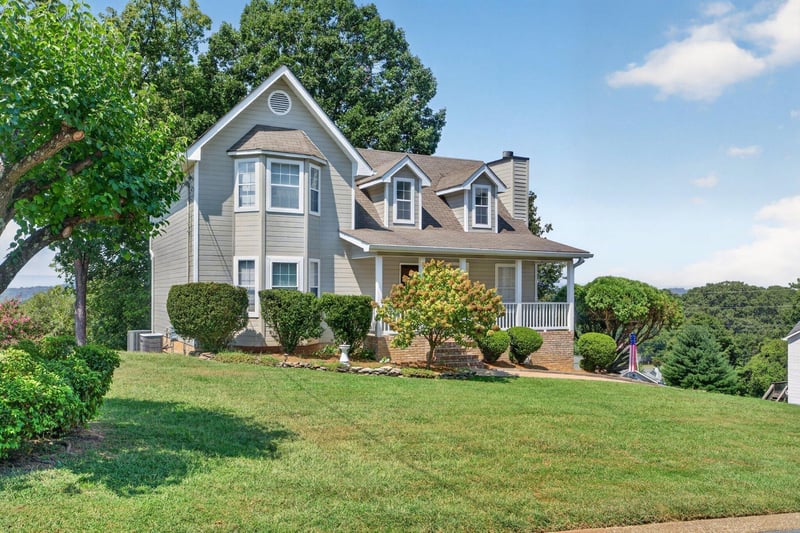 19 Edgewater Dr, Ringgold, GA 30736