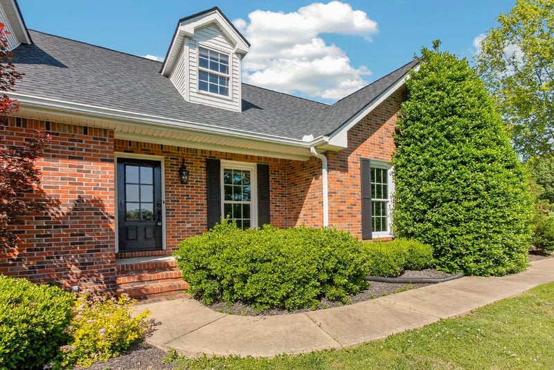 505 Lakeside Dr, Springfield, TN 37172