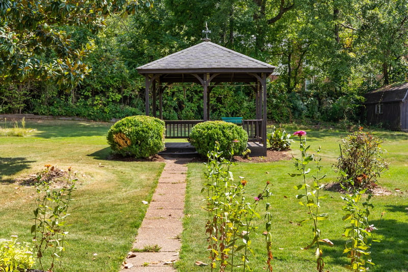 708 Saddle Trail Ct, Hermitage, TN 37076