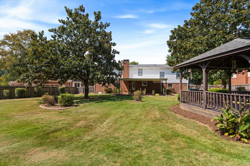 708 Saddle Trail Ct, Hermitage, TN 37076