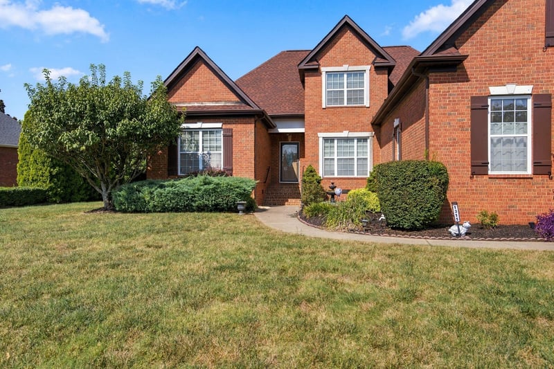 1311 Heather Pl, Murfreesboro, TN 37128