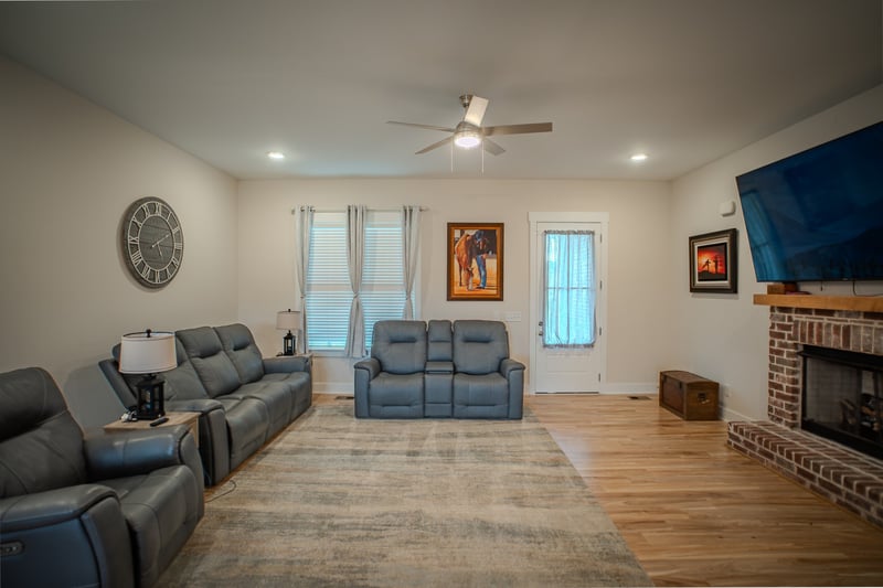 4699 Kinneys School Rd, Cedar Hill, TN 37032