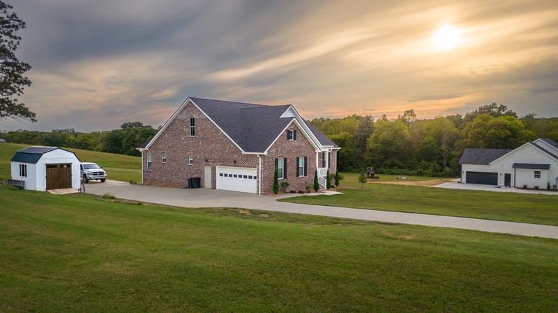 4699 Kinneys School Rd, Cedar Hill, TN 37032