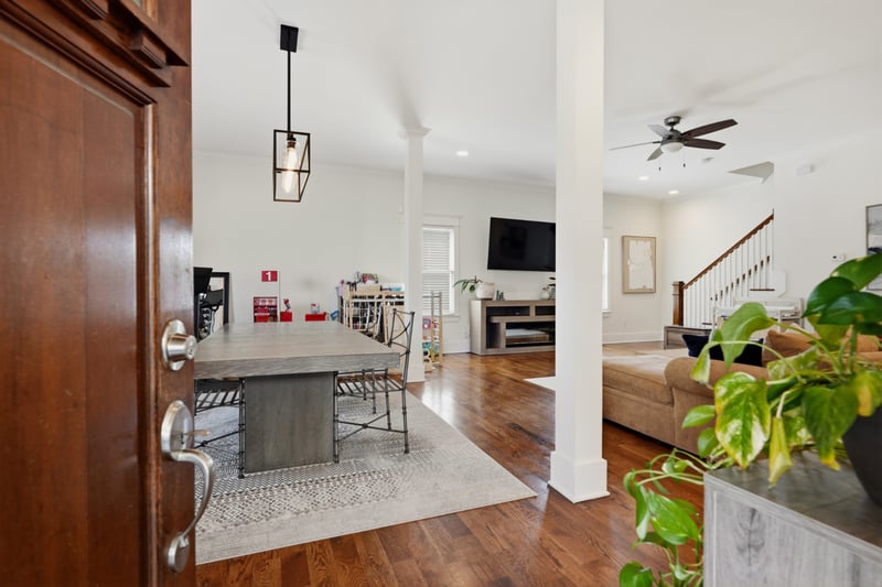 906B Delmas Ave, Nashville, TN 37216