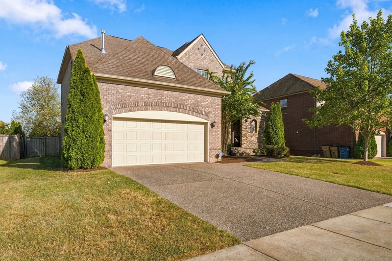 241 Sydney Dr, Goodlettsville, TN 37072