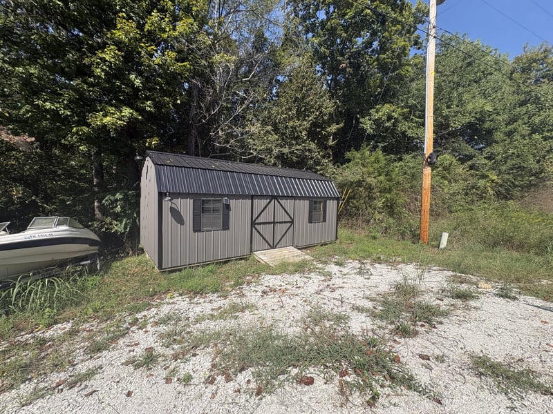 1187 Old Lock A Rd, Charlotte, TN 37036