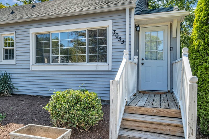 3033 Louise Dr, Nashville, TN 37211