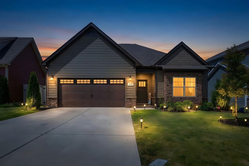 3726 Stormy Ln, Rockvale, TN 37153