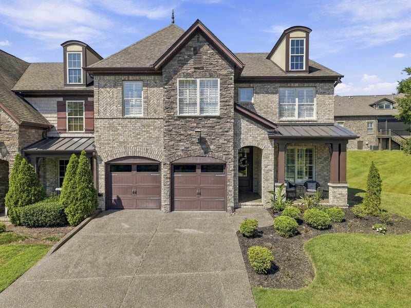 118 Village Cir, Lebanon, TN 37087