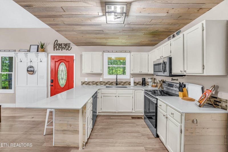 3401 Mountain Overlook Way, Sevierville, TN 37876