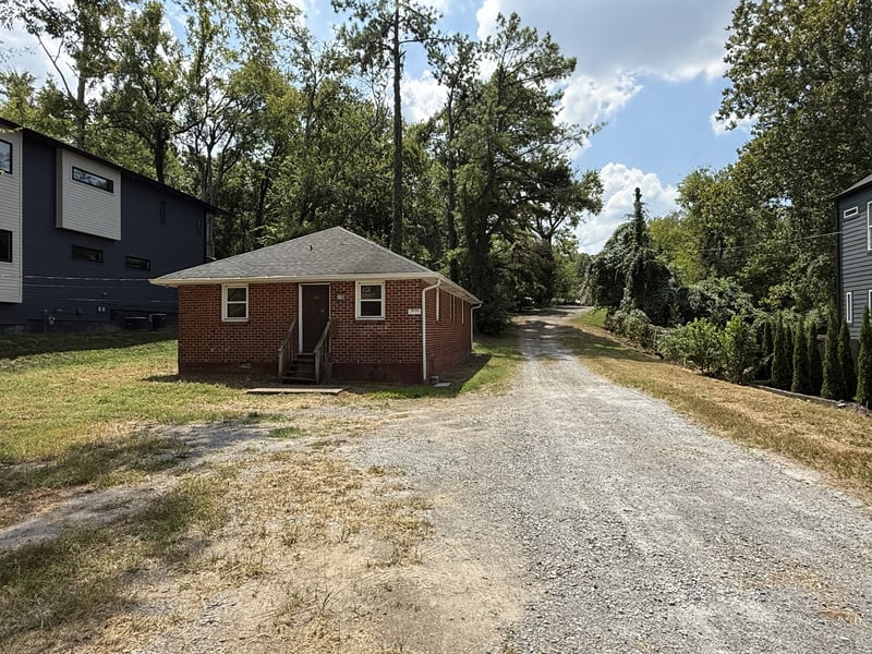 3223 Curtis St, Nashville, TN 37218