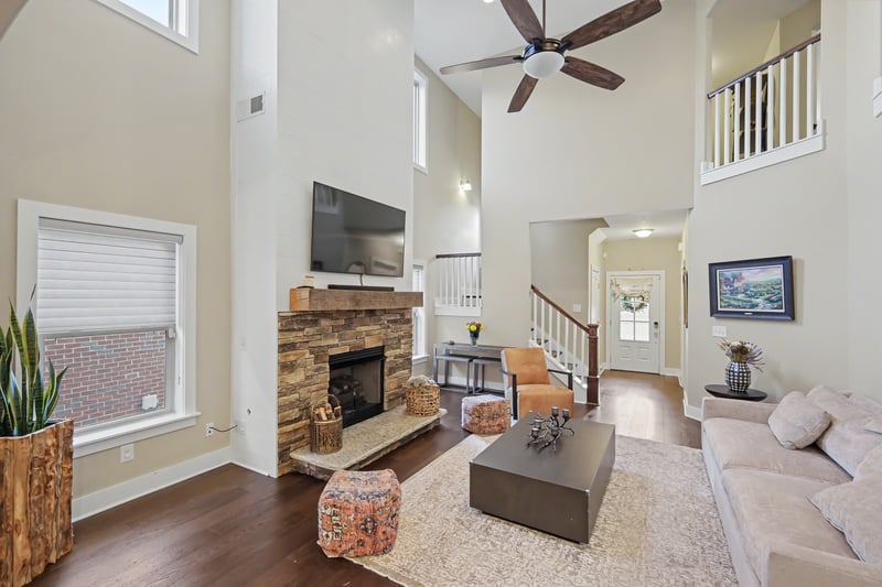 2214 Chaucer Park Ln, Thompsons Station, TN 37179