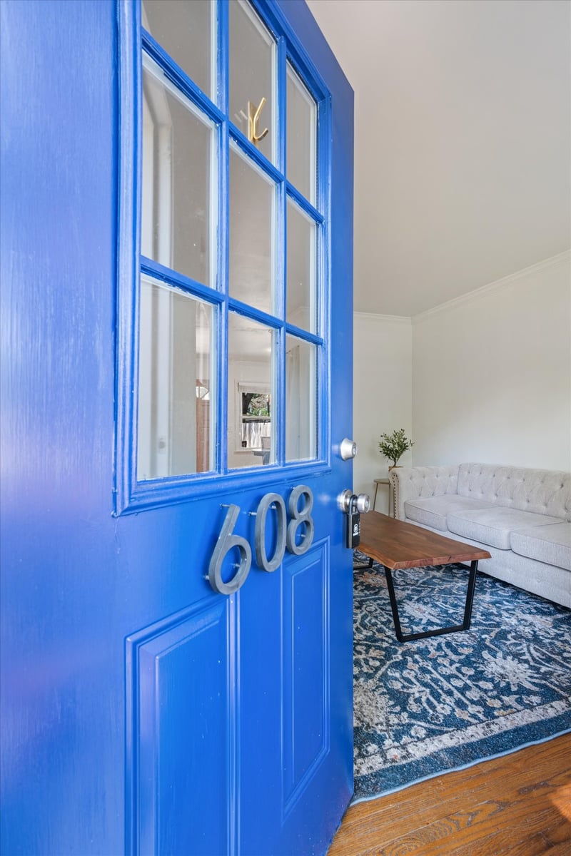 608 N 5th St, Nashville, TN 37207