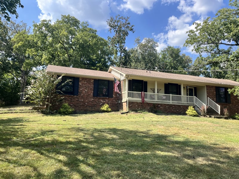 125 Mallard Dr, Hendersonville, TN 37075