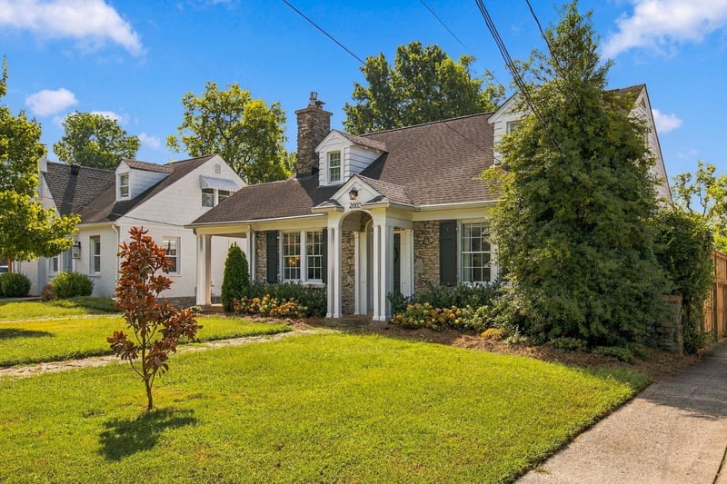 2003 Sweetbriar Ave, Nashville, TN 37212