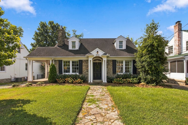 2003 Sweetbriar Ave, Nashville, TN 37212