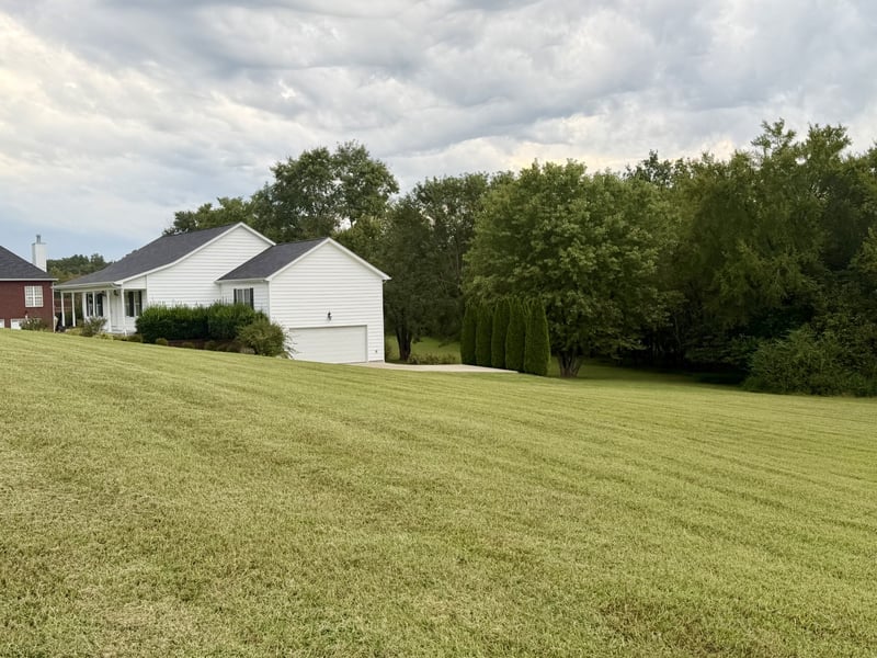 1909 Pointe Barton Dr, Lebanon, TN 37087