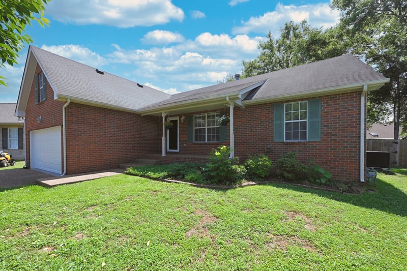621 Kingsway Dr, Old Hickory, TN 37138