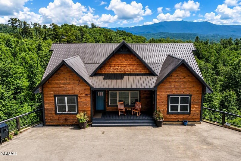 1529 Majestic Mountain Dr, Sevierville, TN 37876