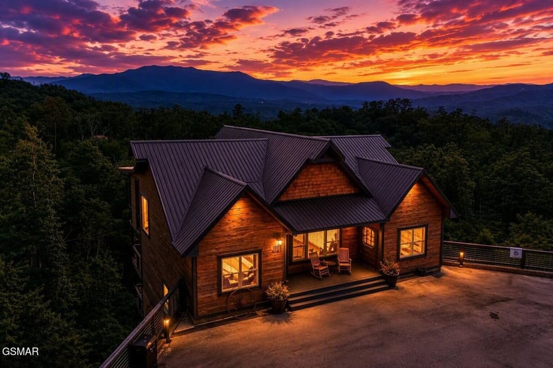 1529 Majestic Mountain Dr, Sevierville, TN 37876