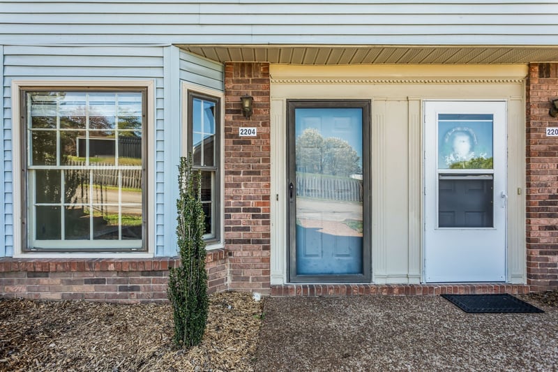 2204 Union Place Ct, Columbia, TN 38401