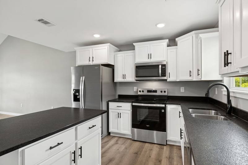 118 Crows Hill Dr, Gordonsville, TN 38563