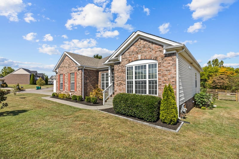 1012 Solomon Ln, Spring Hill, TN 37174