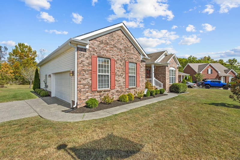 1012 Solomon Ln, Spring Hill, TN 37174