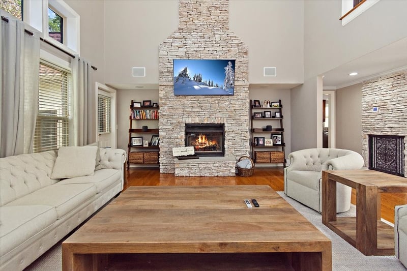 136 Seven Springs Dr, Mount Juliet, TN 37122
