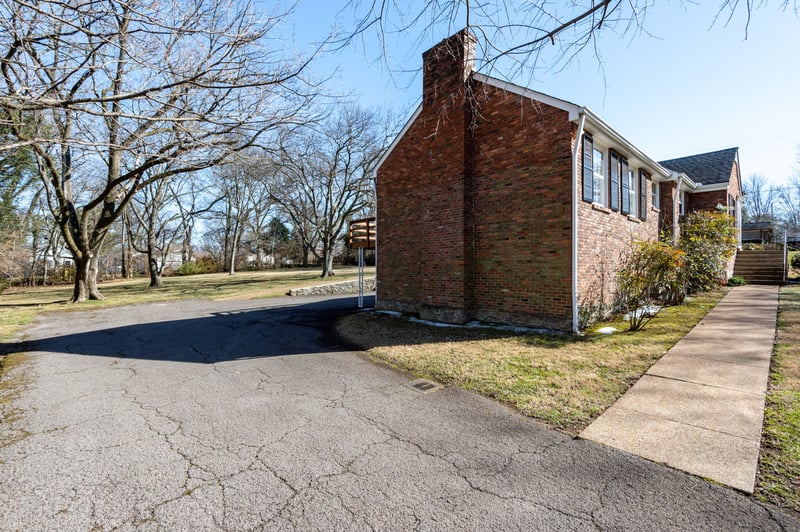 4018 Estes Rd, Nashville, TN 37215